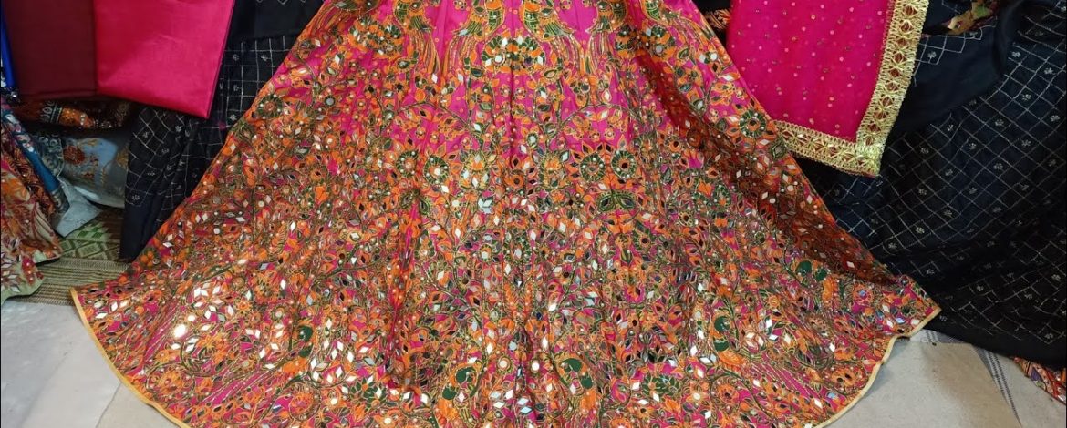Lehenga for Mehendi 2022 Pakistani Fashion Designer